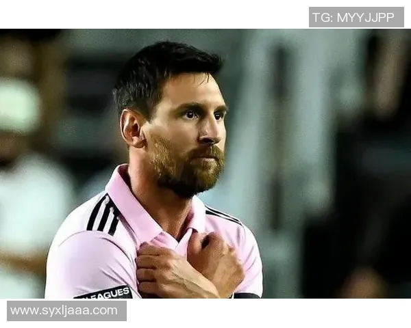 足球明星驾座瞬间展现风采与魅力的精彩瞬间照片集锦