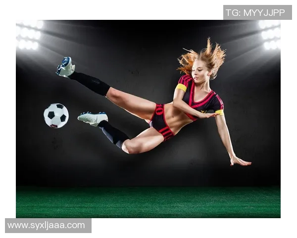 足球明星腹肌大包图片展示运动魅力与健身成果的完美结合